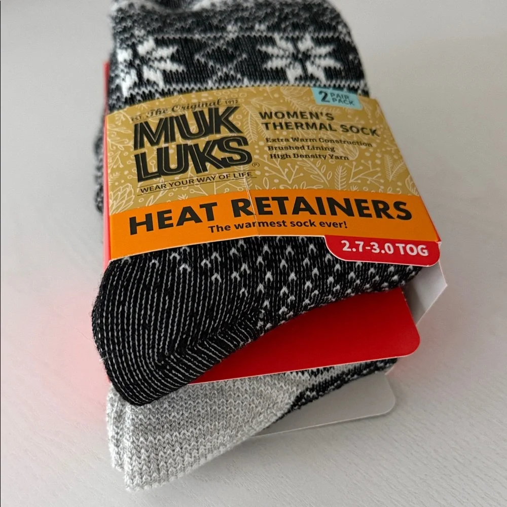 Muk Luks Black and White Snowflake Thermal Socks